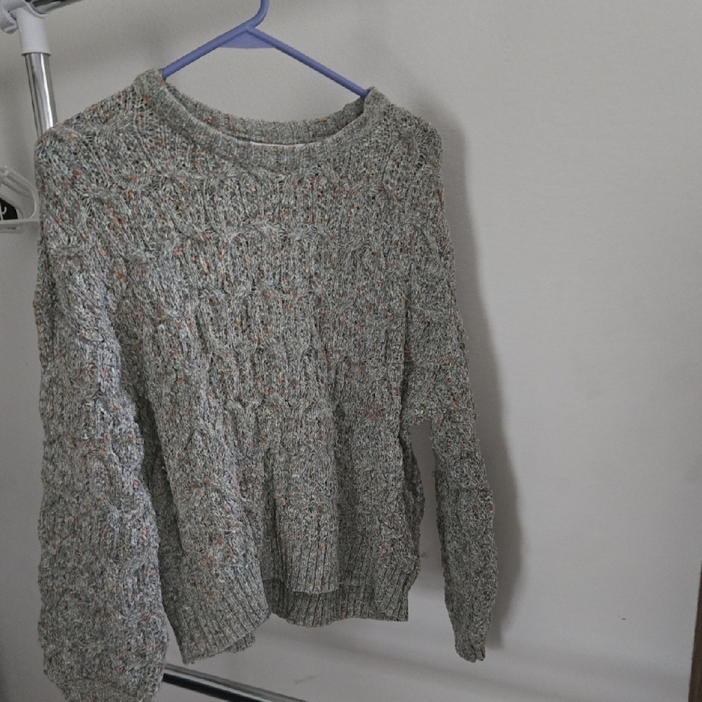 Women's Gray Cable Knit Sweater